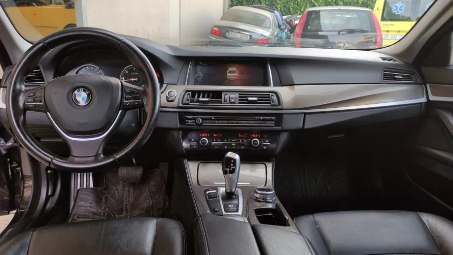 bmw serija 5 520d - slika 5