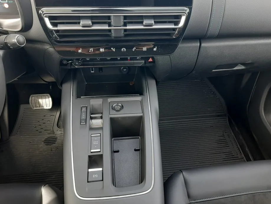 citroën c5 aircross plug-in hybrid max 225 ë-eat8 - slika 10