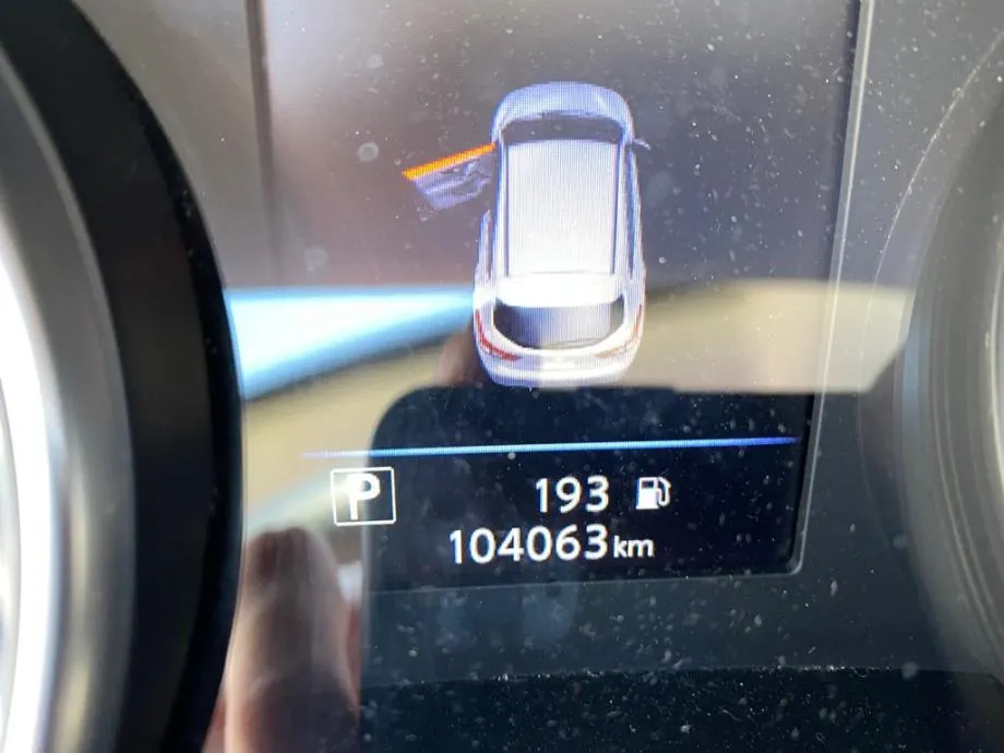nissan qashqai 1,5 dci automatik, kamera , tempomat, 4 x garancija! - slika 25