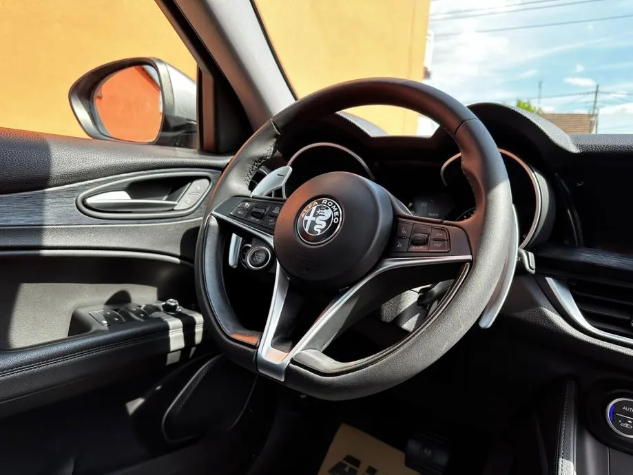 alfa romeo stelvio 2,2 d automat •2019.g.•q4•kamera•190ks•leasing• - slika 15
