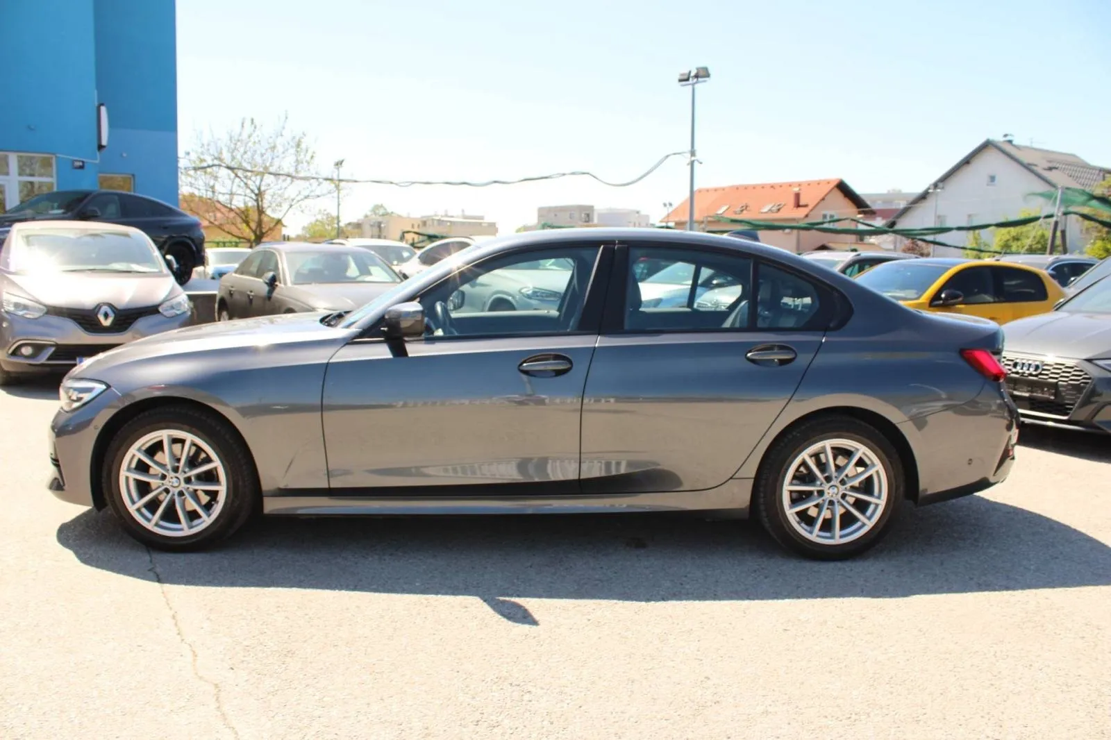 bmw serija 3 320d xdrive automatik *led, navigacija* - slika 8