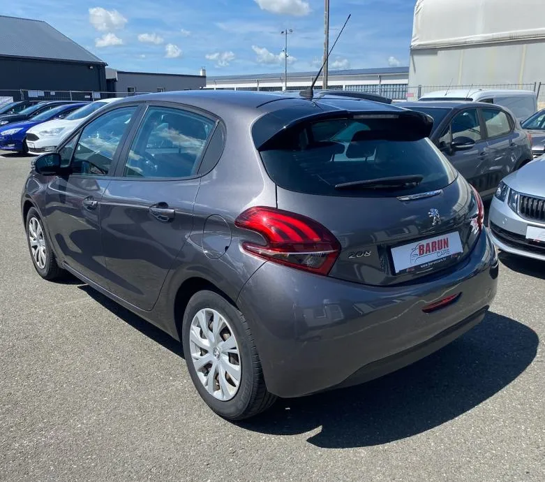 peugeot 208 1,2 pure tech,do 2 godine jamstva,u sustavu pdv-a. - slika 6