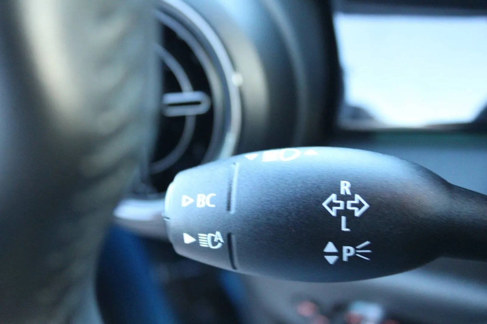 mini cabrio cooper automatik *led, navigacija, kamera* - slika 12