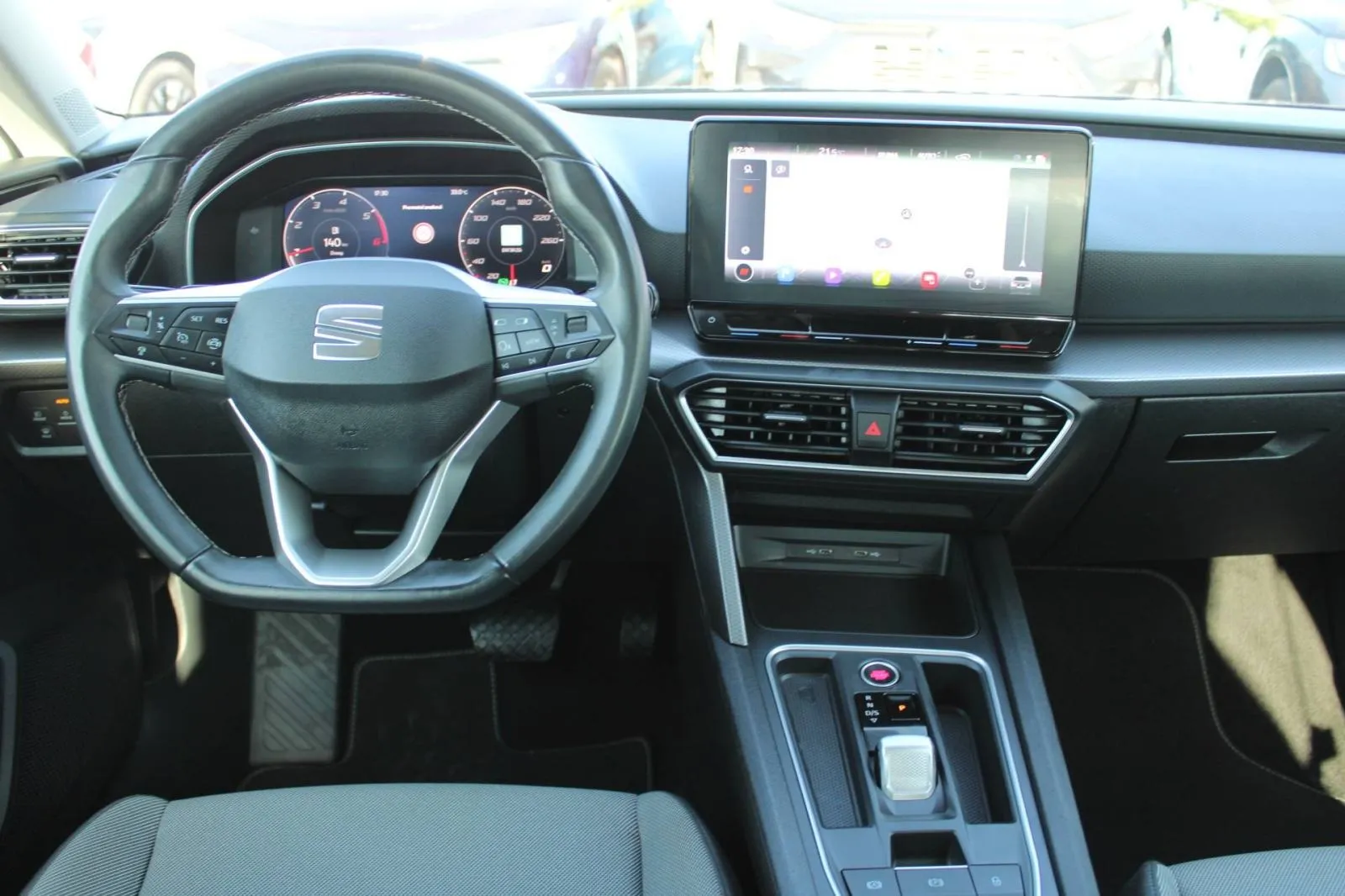 seat leon st 2.0 tdi dsg 150ks *led, navigacija, kamera* - slika 17