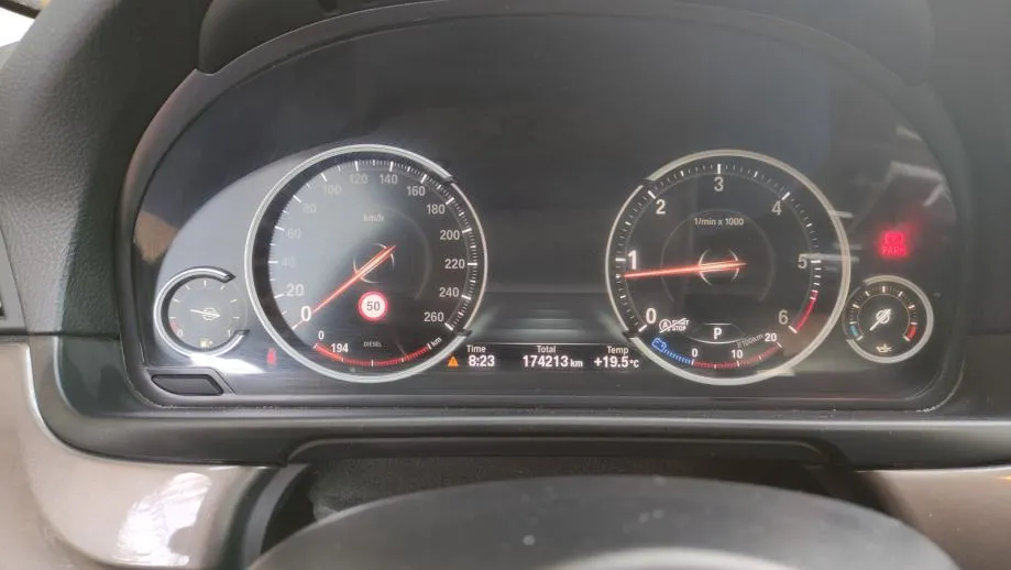 bmw serija 5 520d - slika 8