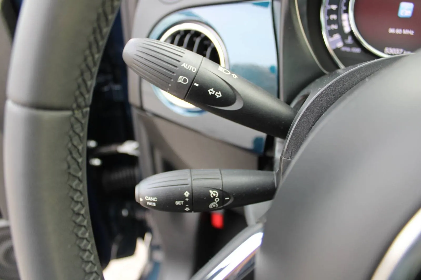 fiat 500 1.0 dolcevita *navigacija* - slika 15