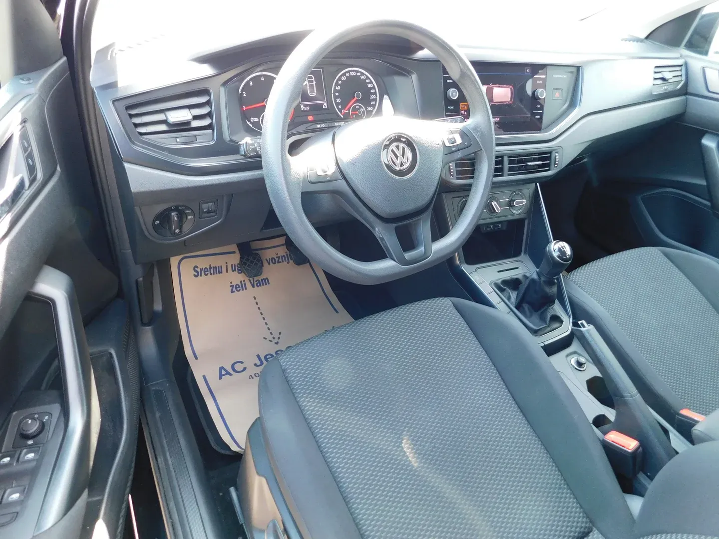 12421 volkswagen polo trendline - slika 7