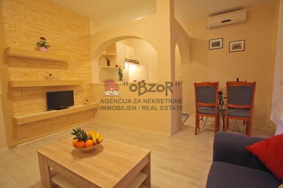 sukošan-apartmanska kuća sa 7 apartmana - slika 10