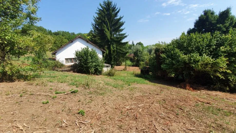 građ. zemlj., kupljenovo, 5400m2, staro imanje s kućom i gosp. zgradom - slika 5