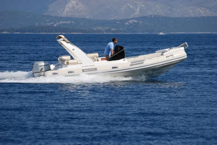 shark 23 novo model 2026 akcija - slika 8