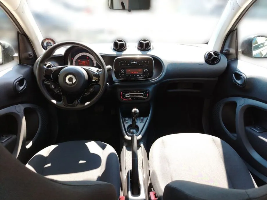 smart fortwo coupe smart eq - slika 10