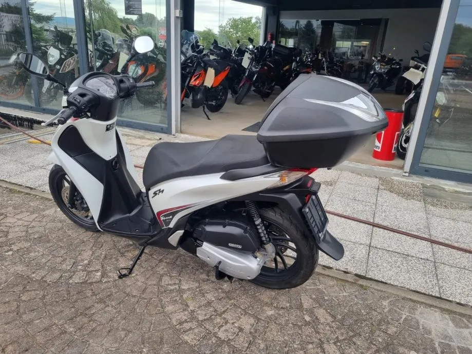 honda sh 150i abs, a2 kategorija, s garancijom, 2017 god. - slika 11