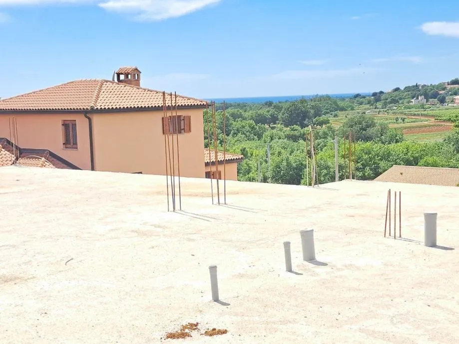 poreč okolica-građevinsko zemljište sa započetom gradnjom na prodaji - slika 3