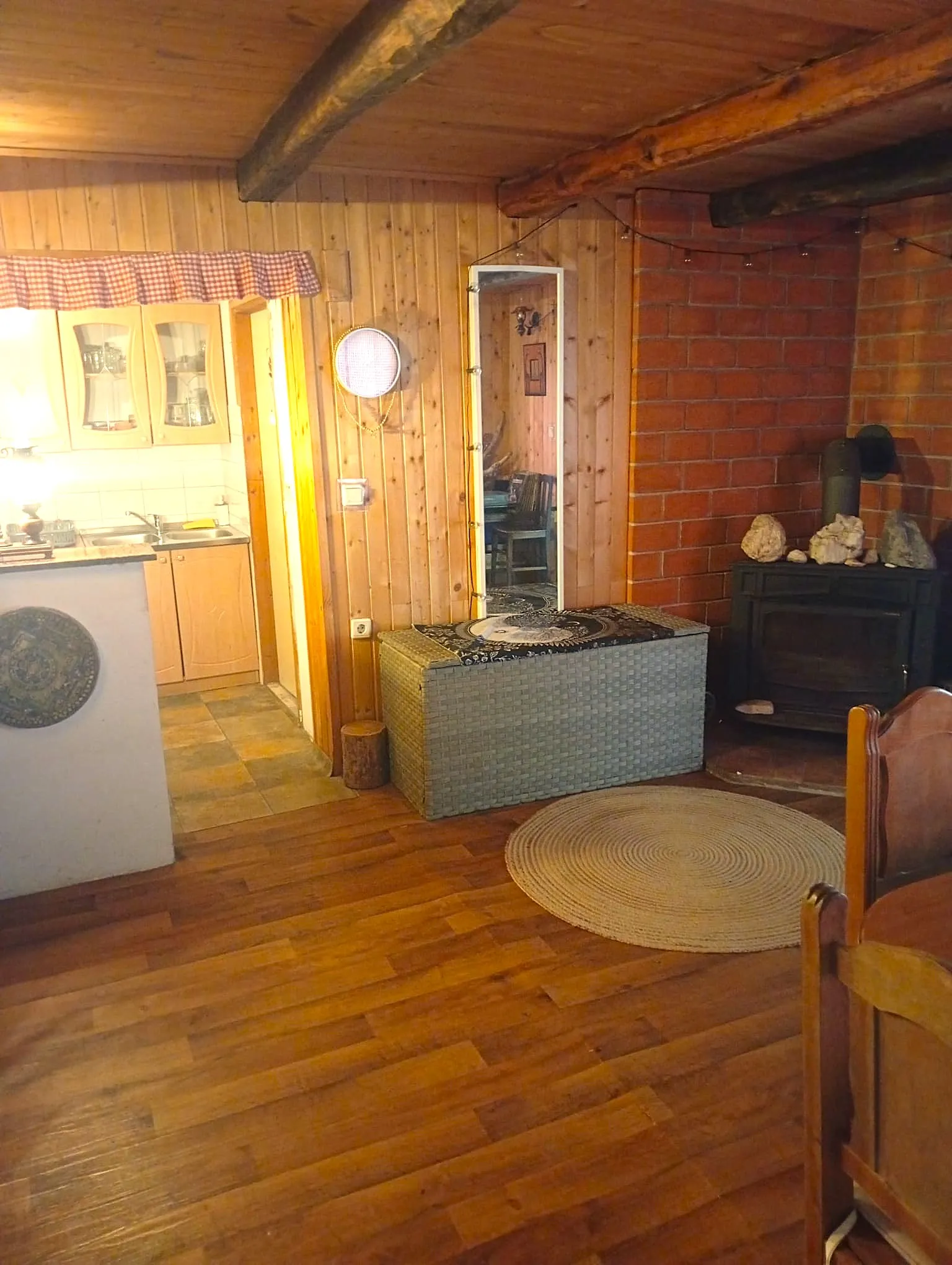 poljana sutlanska, drv. kuća 90m2 na imanju 7700m2 - slika 18