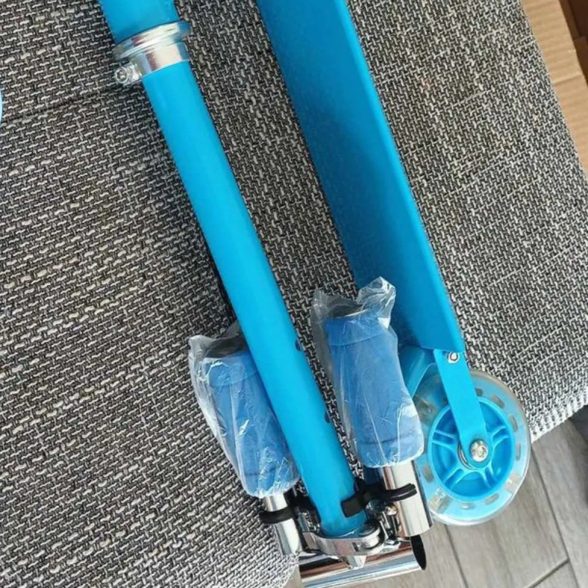 romobil dječji sklopivi metalni led kotači - slika 5