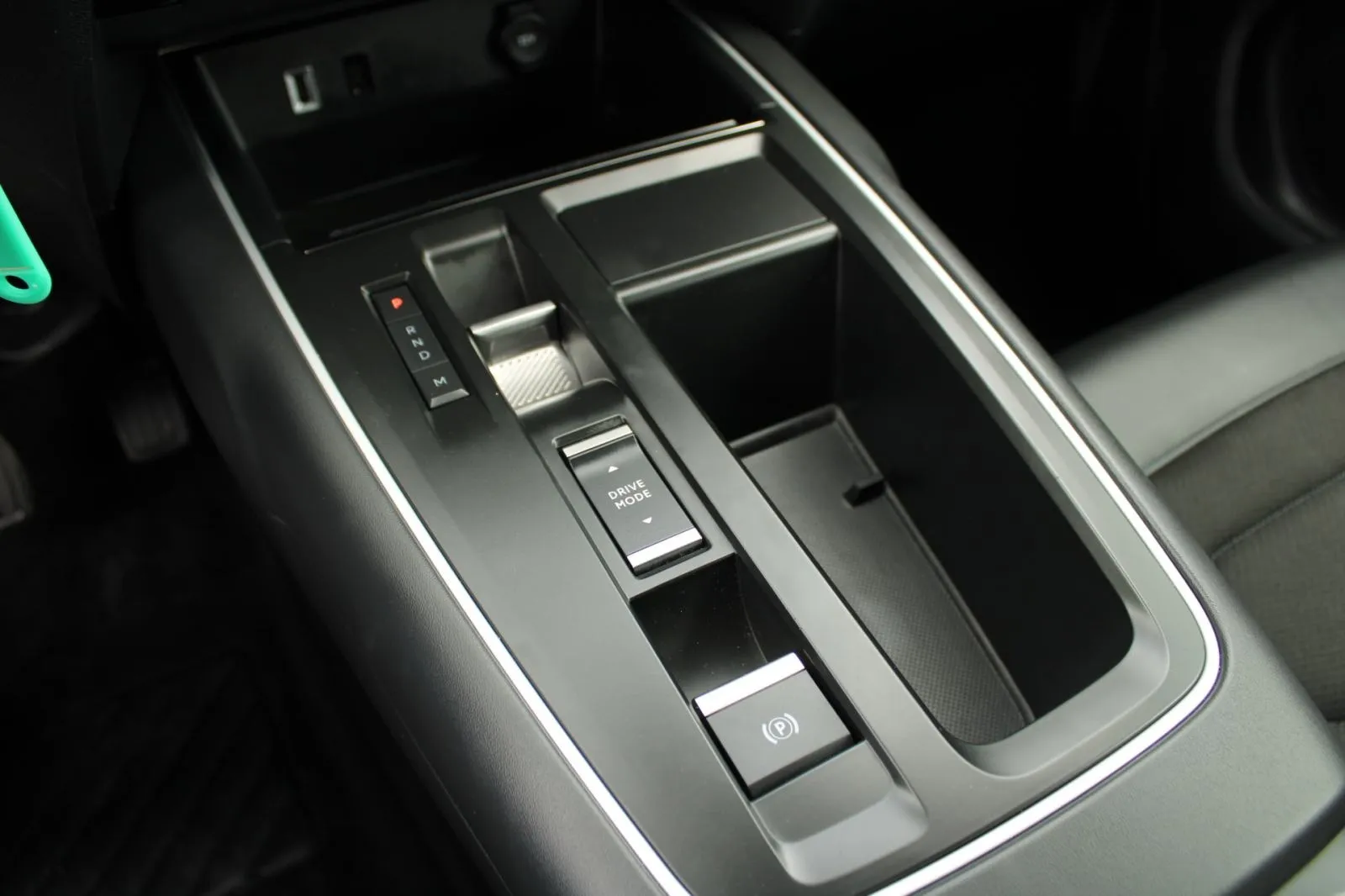 citroën c5 aircross 1.5 hdi automatik *led, navigacija* - slika 19