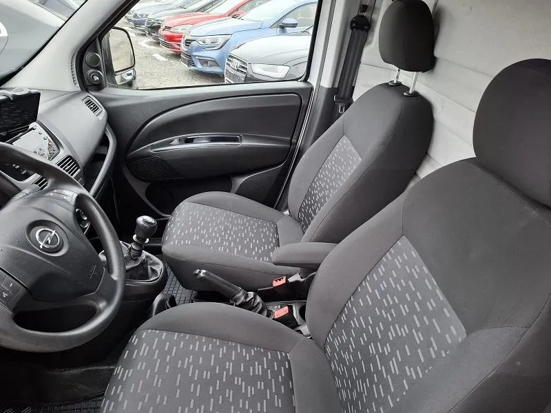 opel combo 1.6 cdti*klima*navigacija* - slika 12