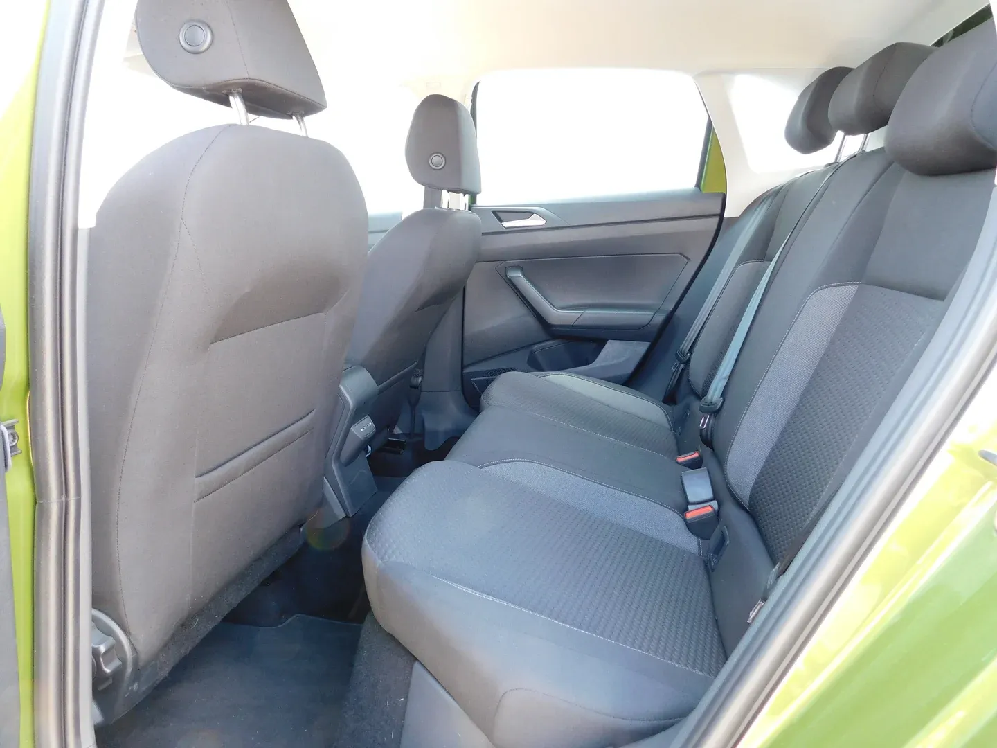 10845 volkswagen taigo 1.0 tsi life - slika 10