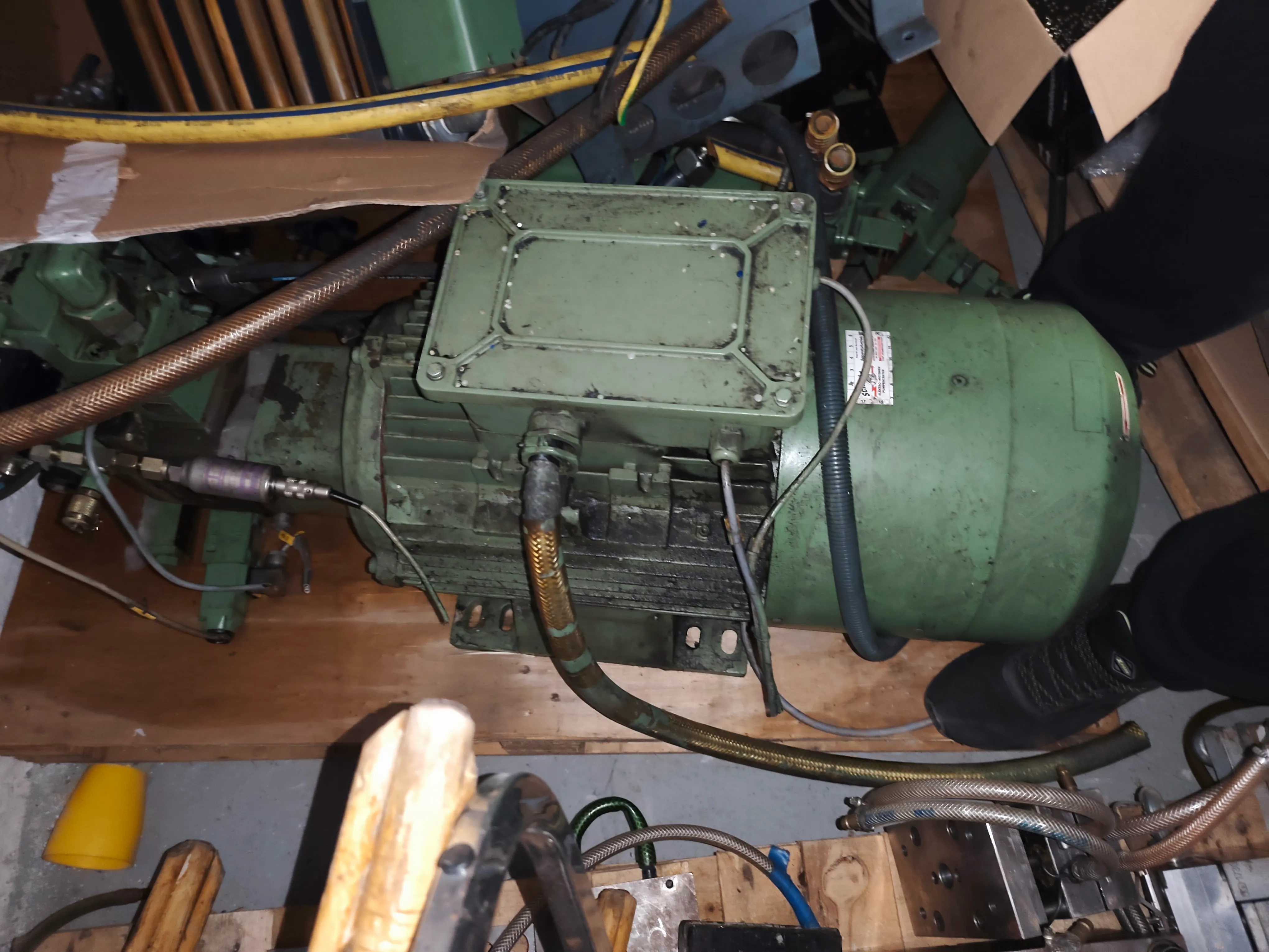 prodaju se tri trofazna elektro motora 18kw - slika 19