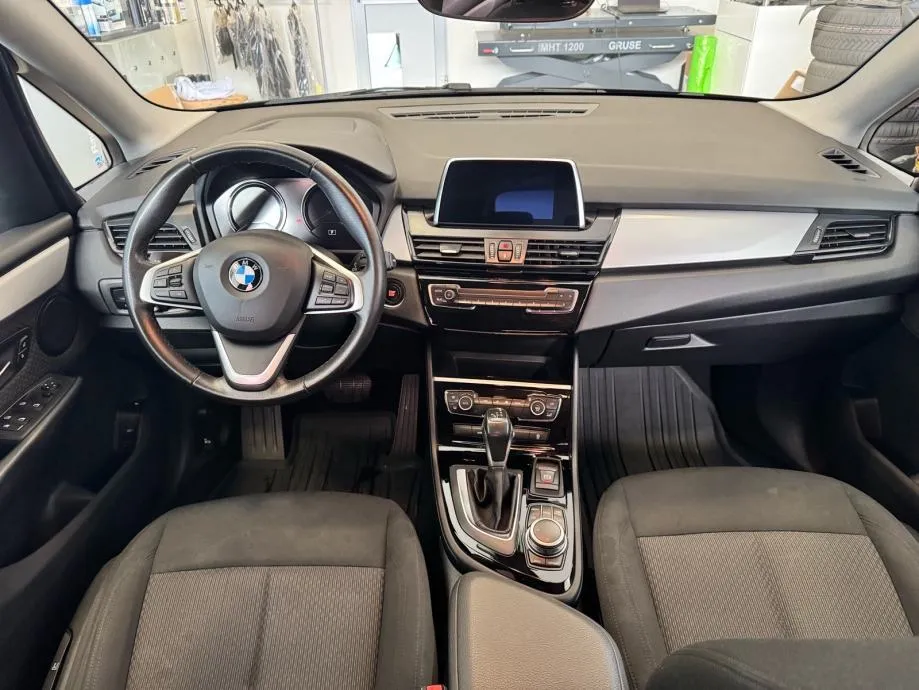bmw serija 2 active tourer 225xe - slika 9