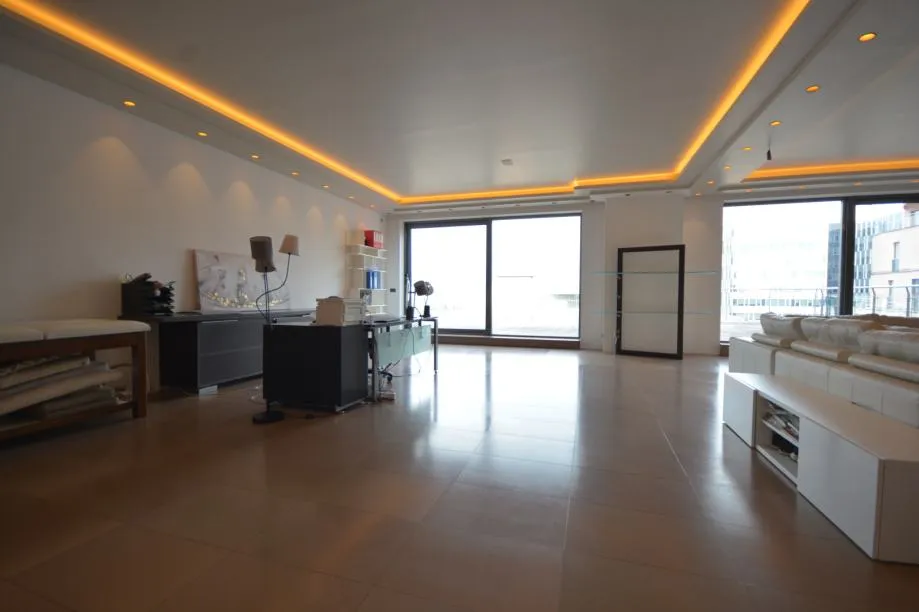 stan: zagreb, trnje, (kanal), 340.00 m2 - slika 5