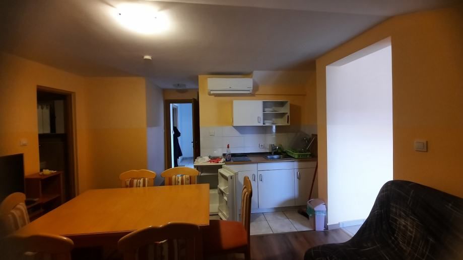 !!kuća sa 6 apartmana 25 metara od mora!! (prodaja) - slika 18