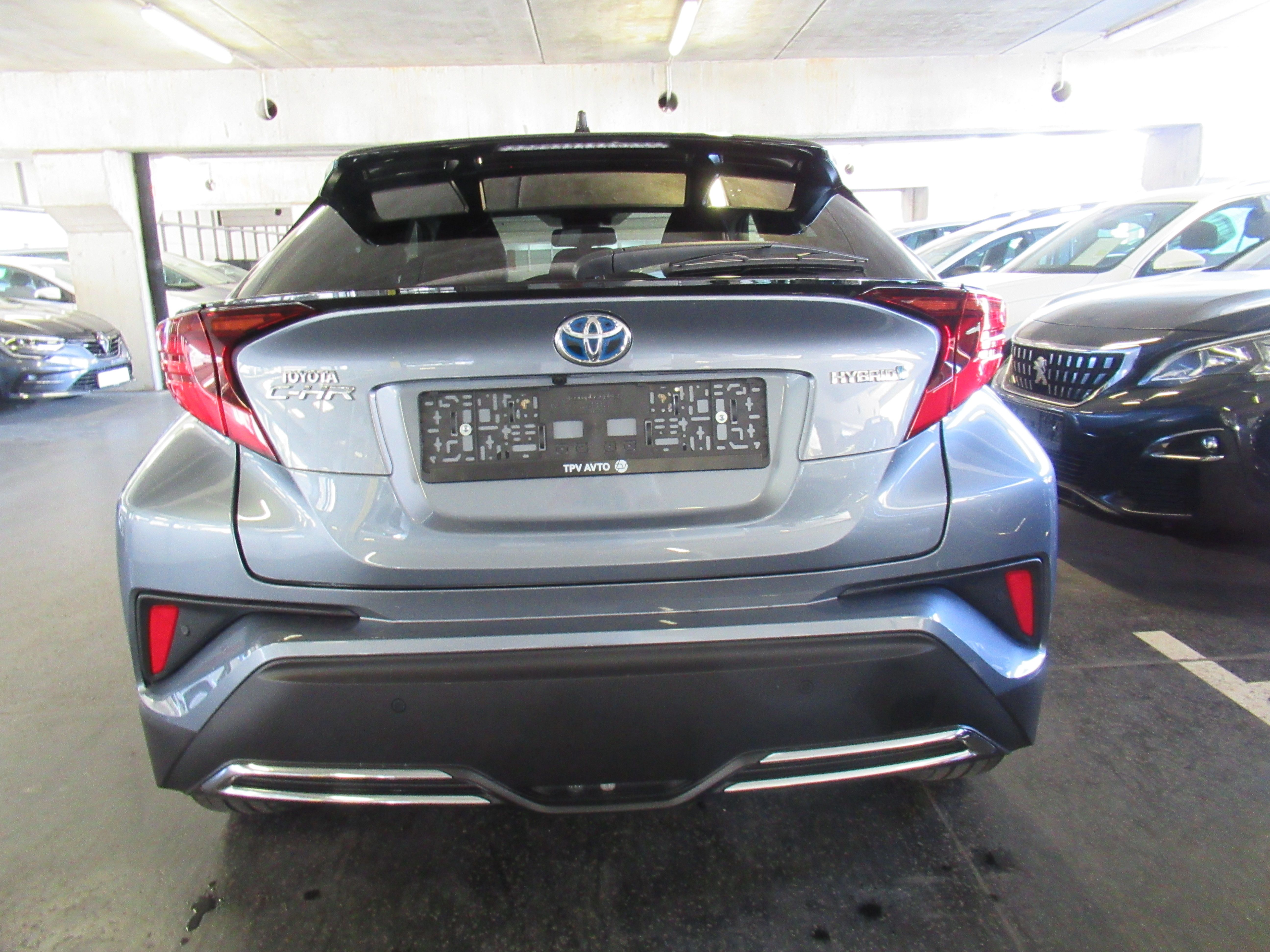 toyota c-hr 2.0 hibrid chic 184 km - slika 3