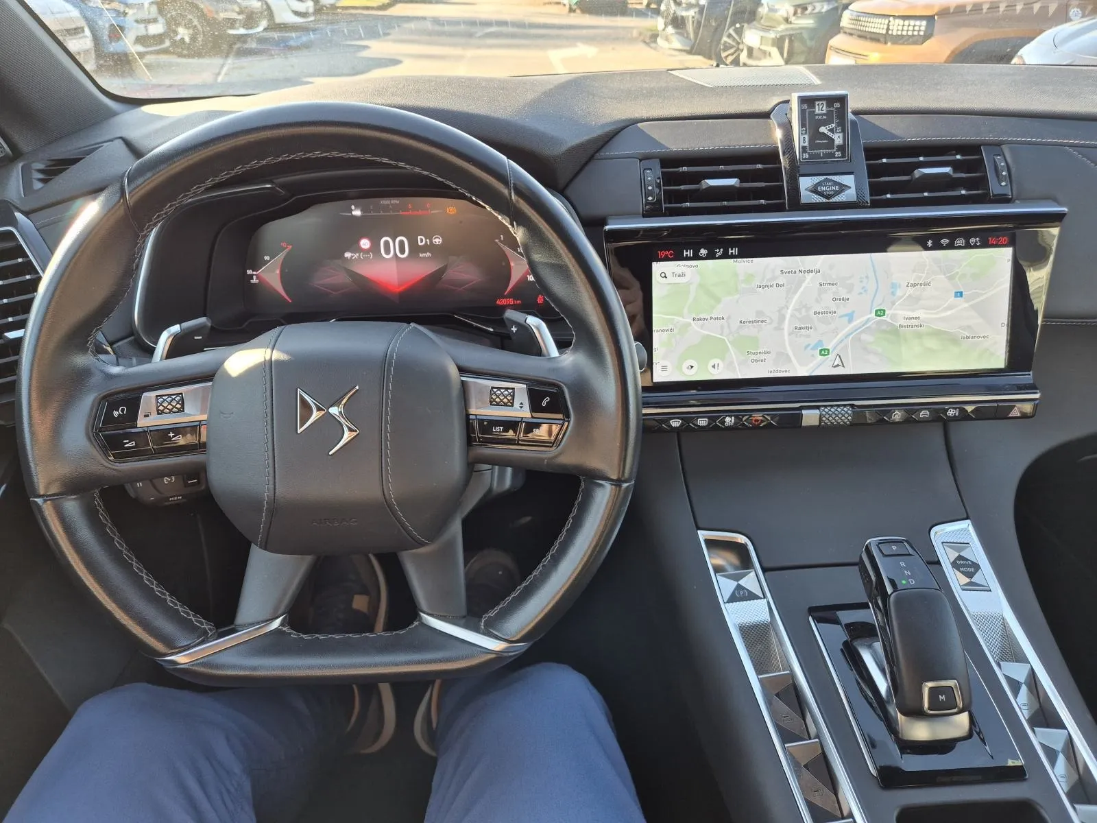 ds automobiles ds 7 rivoli bluehdi 130 s&s eat8 - slika 17