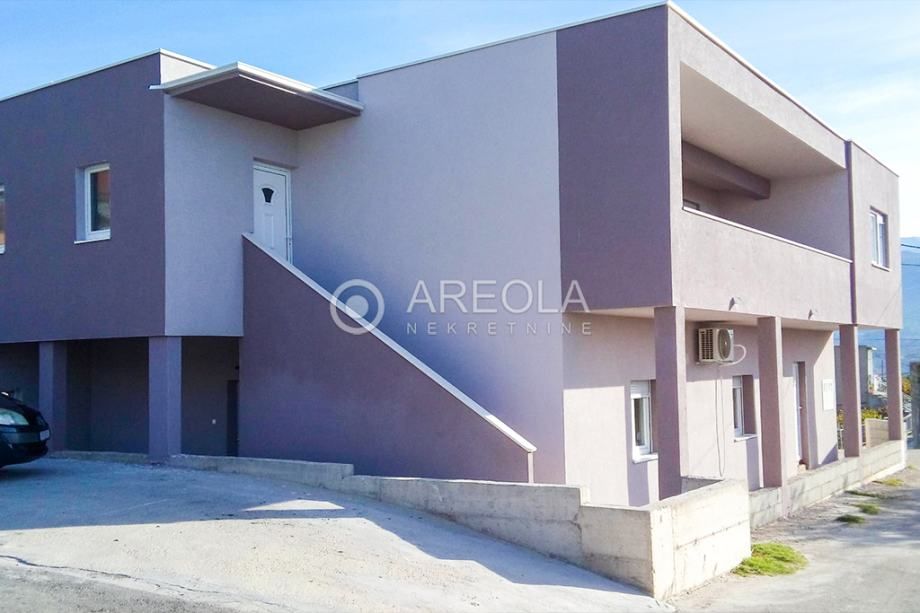 solin, srednja strana (bubići) - kuća s 3 stana (1s + 3s + 4s) - slika 6