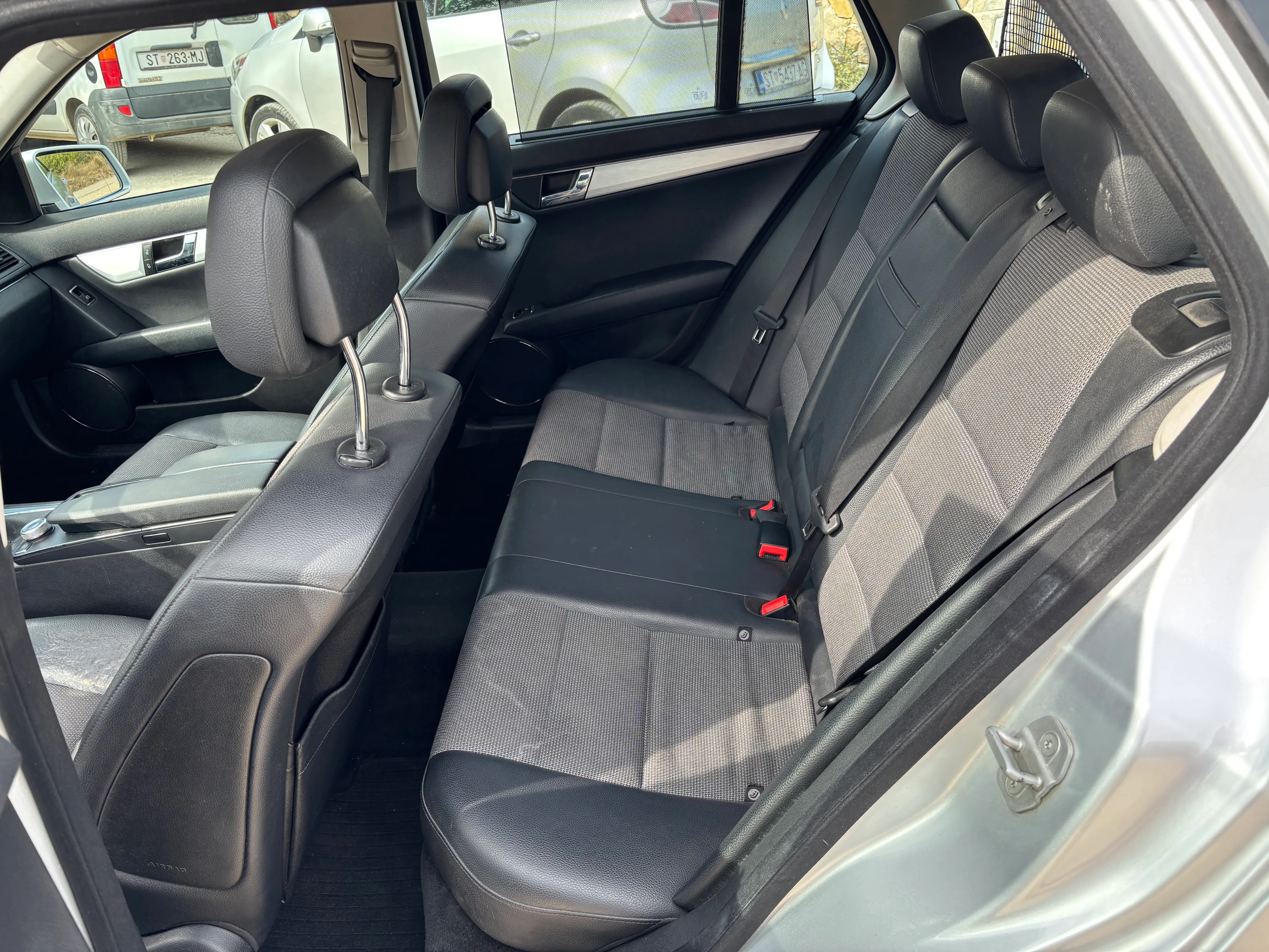 mercedes c klasa karavan 220cdi - slika 2
