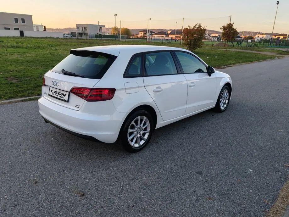 audi a3 1,6 tdi , 2015 g. 197000 km kartice 24/36 rata - slika 6