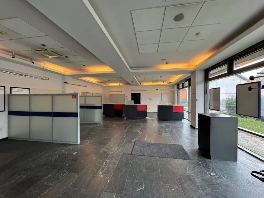 najam poslovnog prostora - čepin centar 150m2 (iznajmljivanje) - slika 7