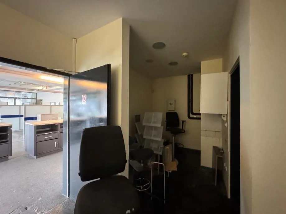 najam poslovnog prostora - čepin centar 150m2 (iznajmljivanje) - slika 13