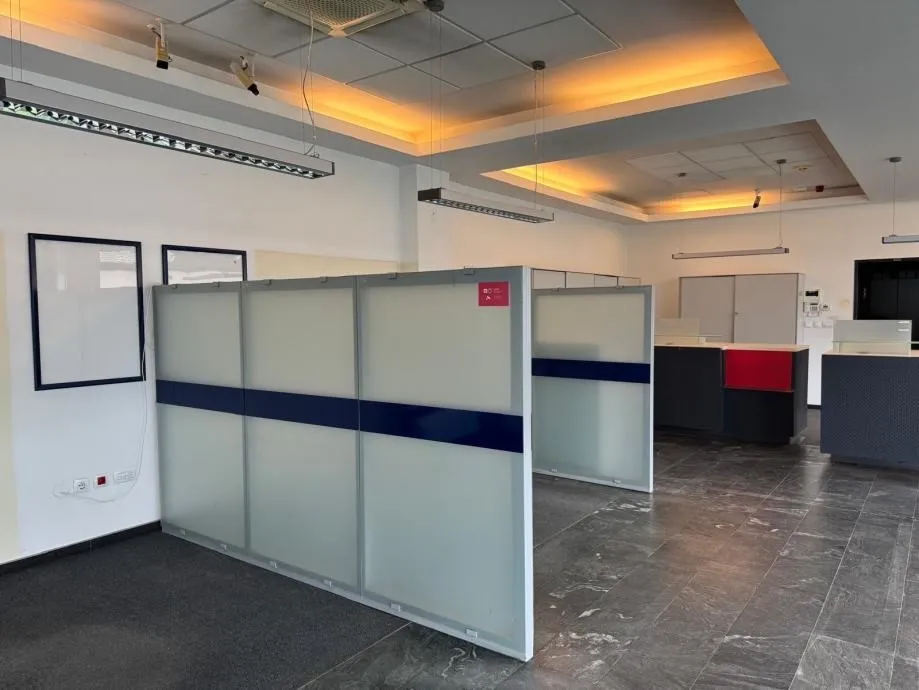najam poslovnog prostora - čepin centar 150m2 (iznajmljivanje) - slika 10