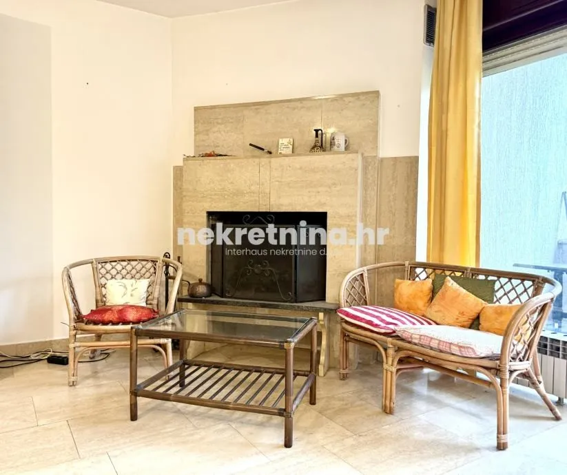 najam - remete, kameniti stol | 4-soban stan 120 m² | vrt | parking - slika 5