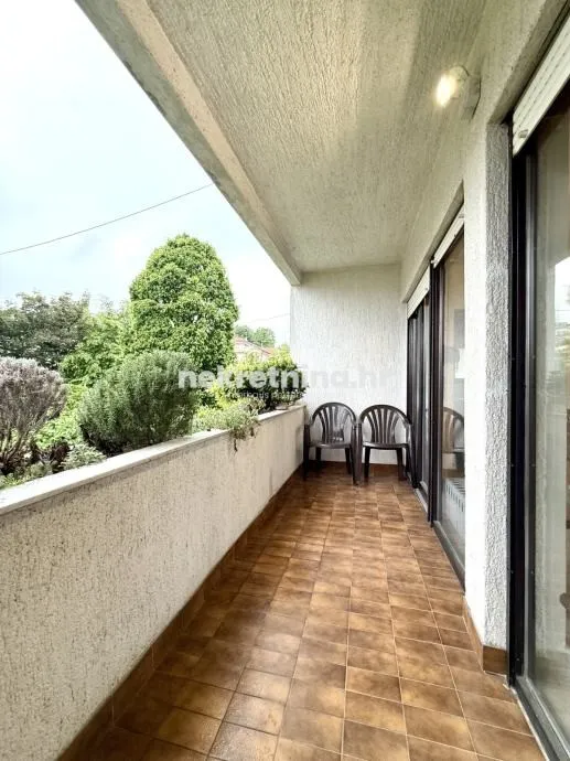 najam - remete, kameniti stol | 4-soban stan 120 m² | vrt | parking - slika 8