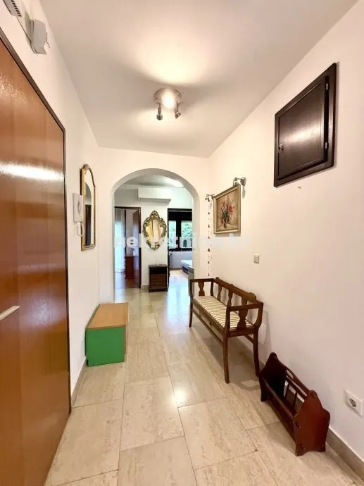 najam - remete, kameniti stol | 4-soban stan 120 m² | vrt | parking - slika 10