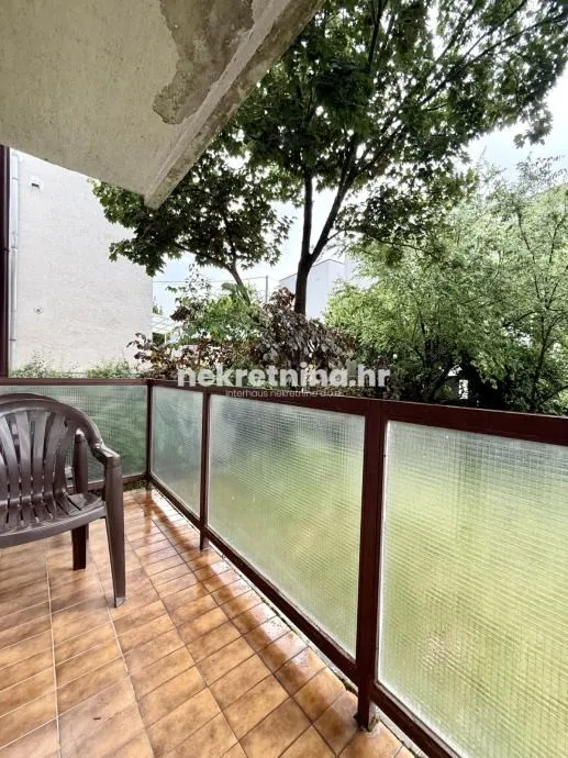 najam - remete, kameniti stol | 4-soban stan 120 m² | vrt | parking - slika 15