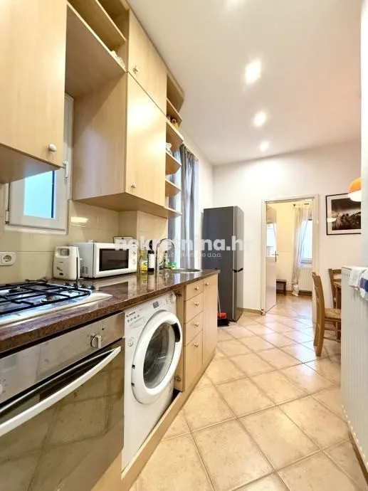najam – trosobni stan – donji grad – šubićeva ulica – 61 m² - slika 10