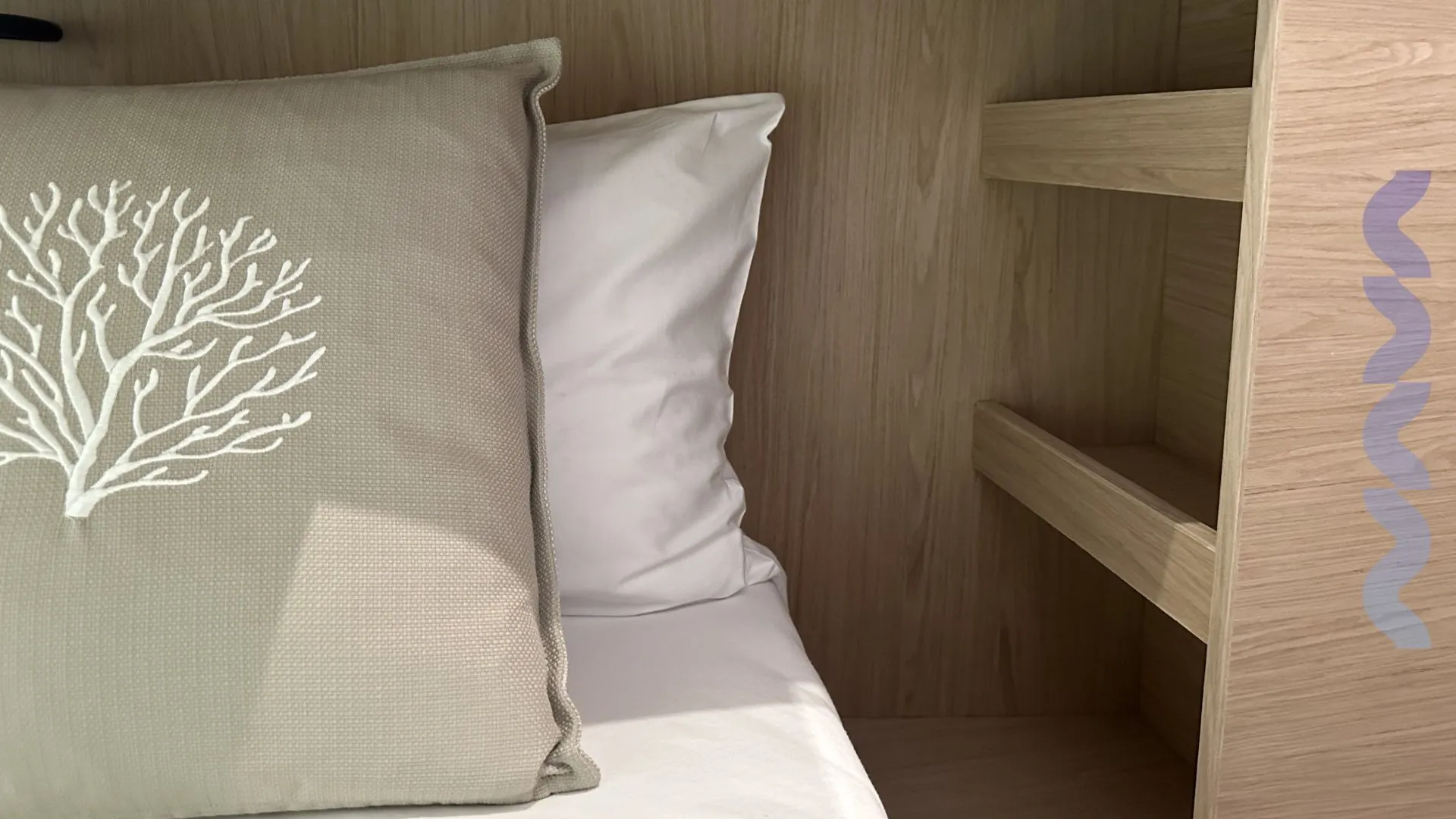 swift trawler 37 - premijera 2026 - slika 25