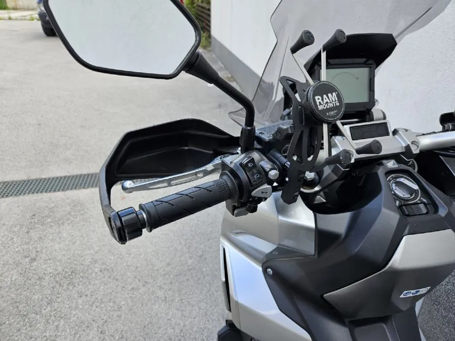 honda x adv 750 abs 750, 2017 god. - slika 11