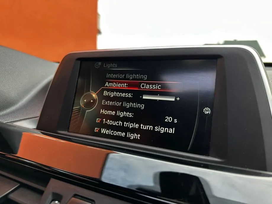 bmw x1 18d•mpaket•110kw•navi•ambi• - slika 9