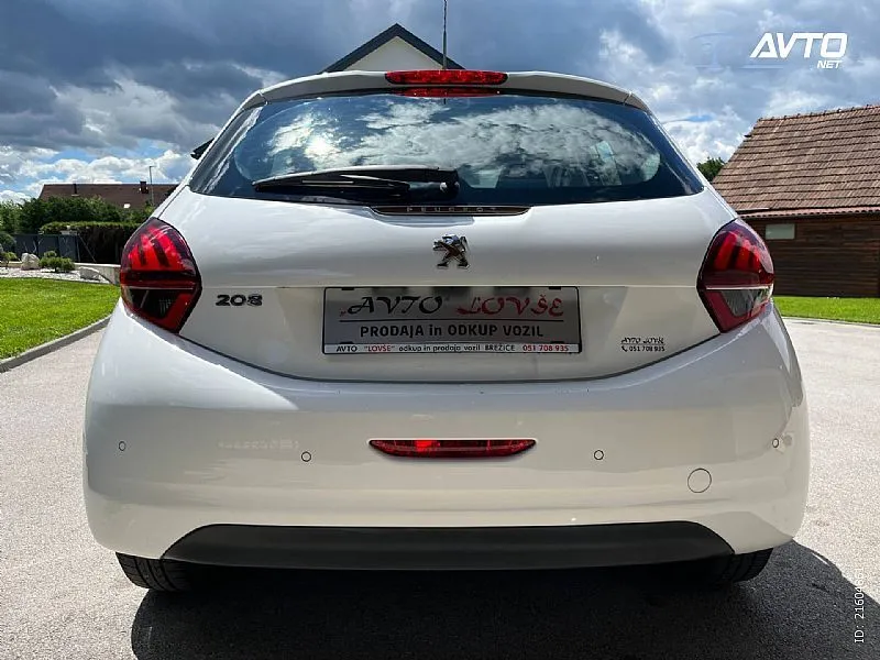 peugeot 208 1.2 puretech active - 1 vlasnik - 59000 km - navi - pdc - slika 6