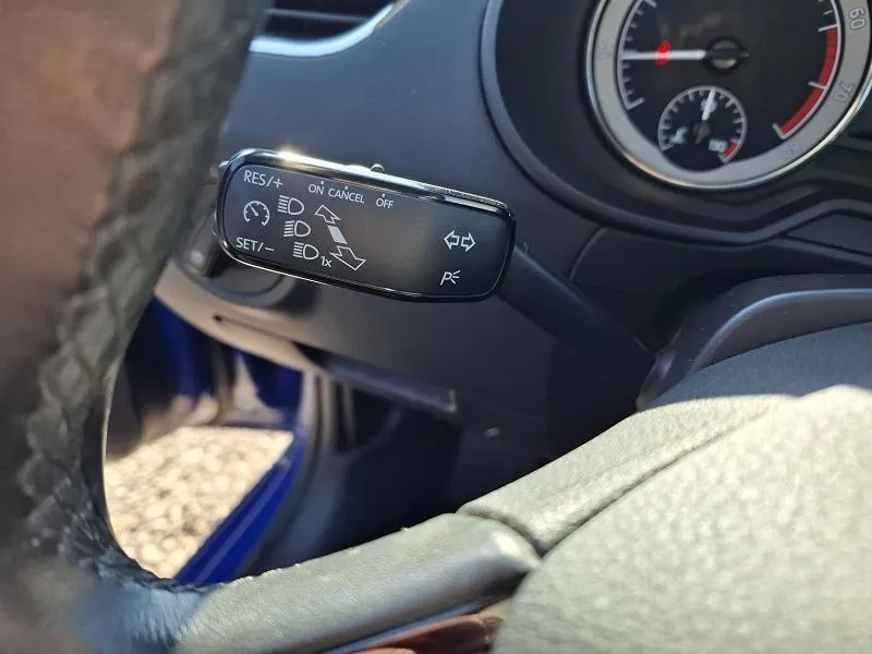 škoda octavia 1,0 tsi*115ks*klima*tempomat*park.pilot* - slika 18