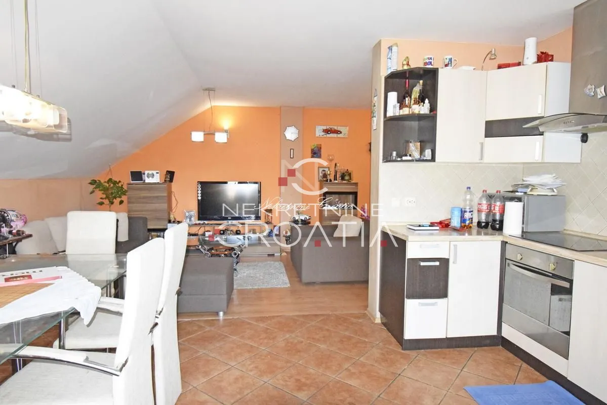 ekskluzivno, hrašćica - slika 8