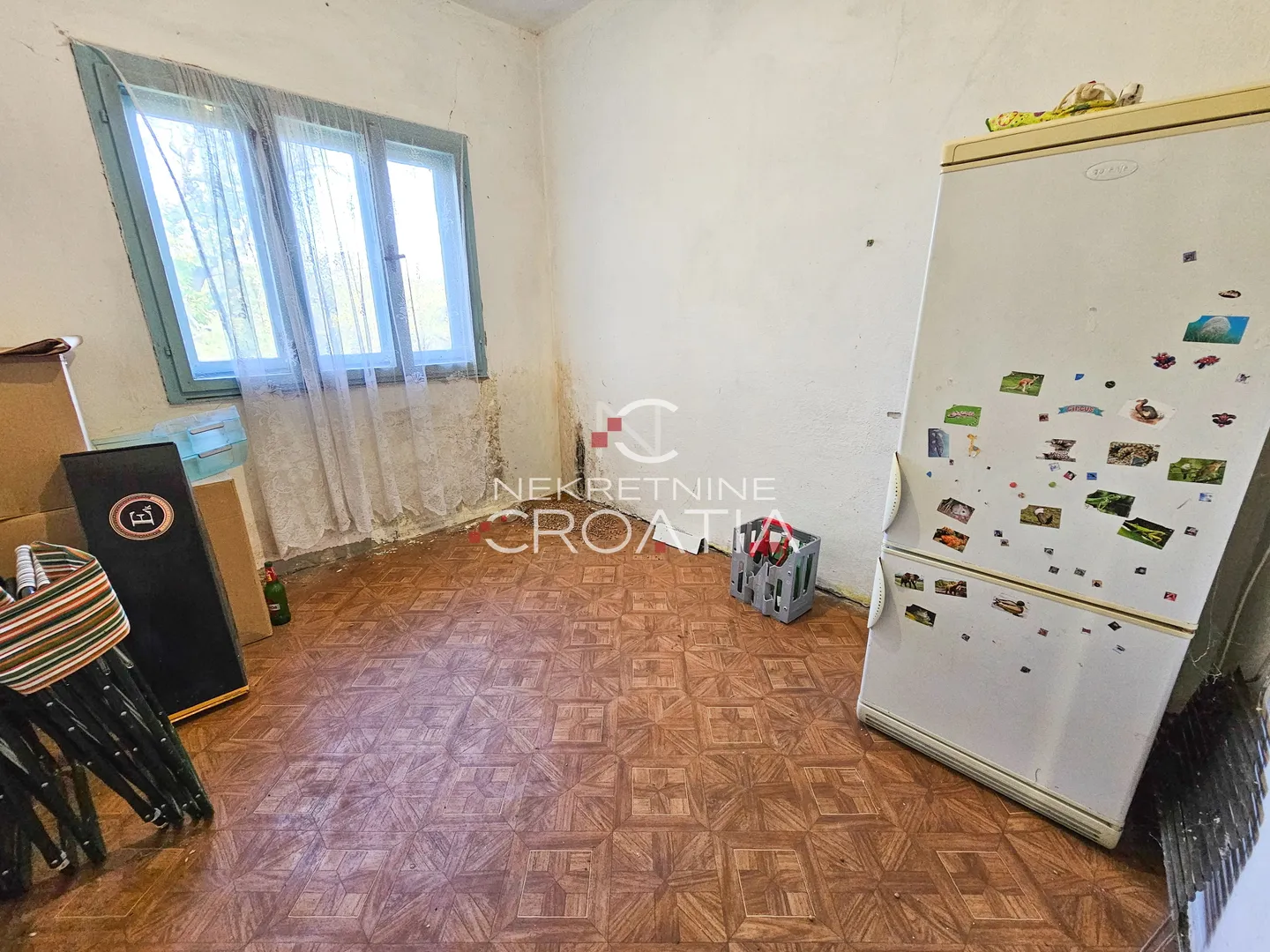 4,5 ha zemljišta + kuća - slika 23