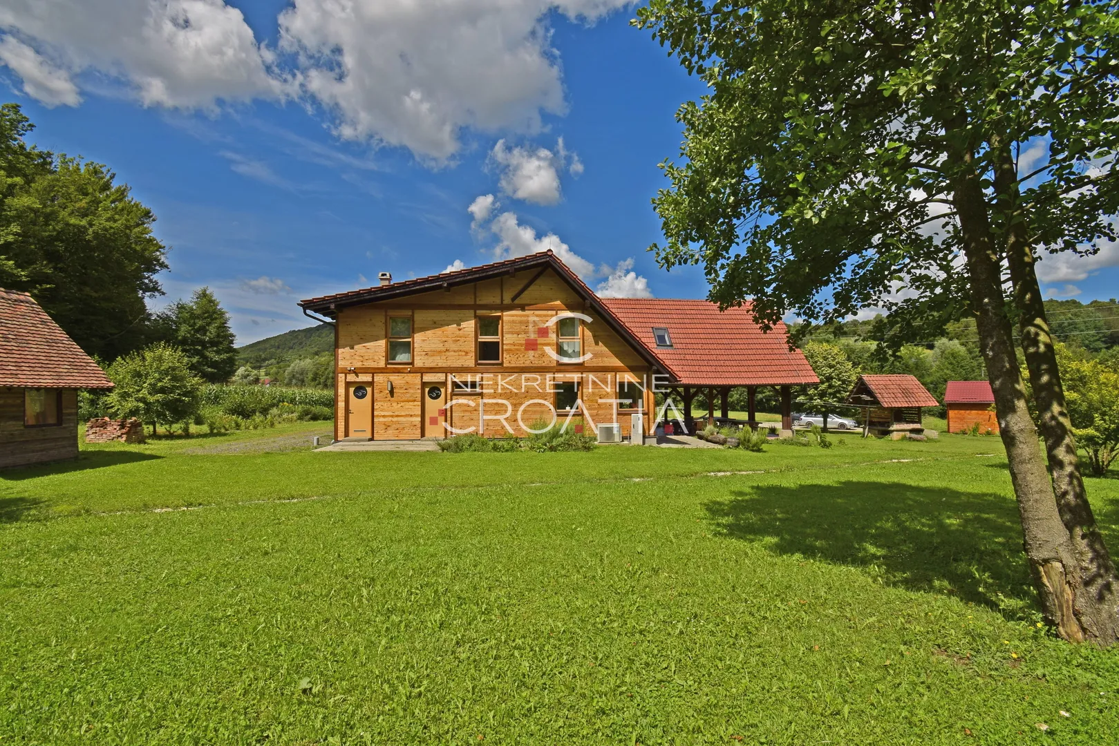 sniženo!!! prilika: rustikalna vila s bazenom - slika 9