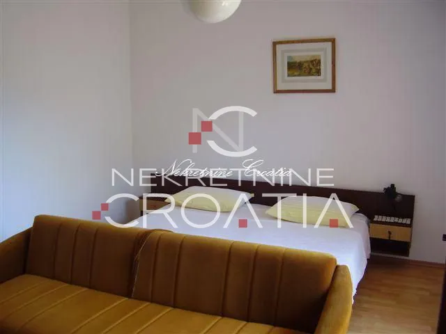 kuća sa 6 apartmana!. - slika 8