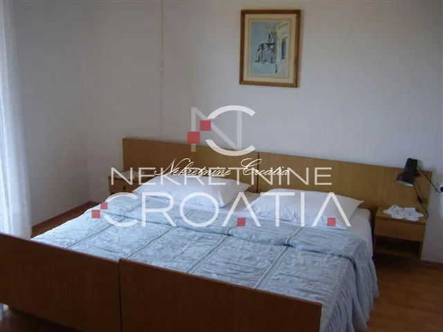 kuća sa 6 apartmana!. - slika 5