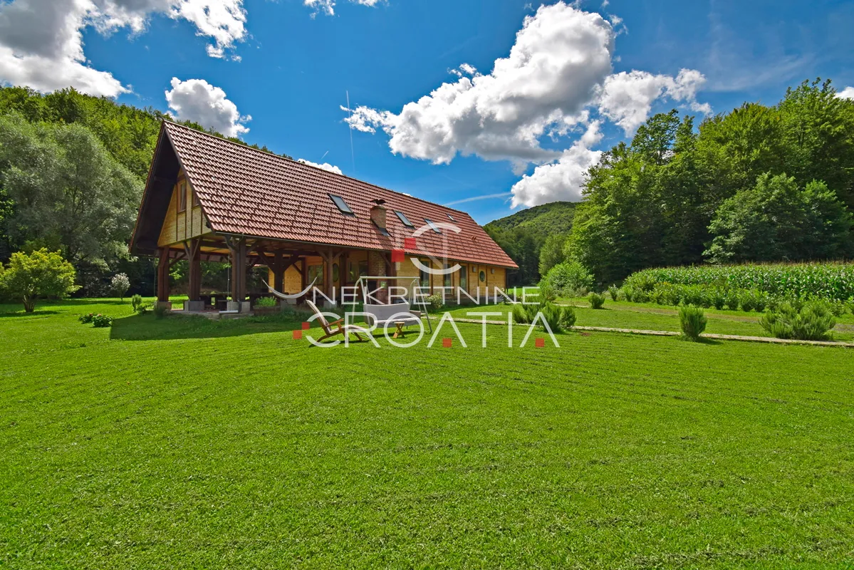 sniženo!!! prilika: rustikalna vila s bazenom - slika 8